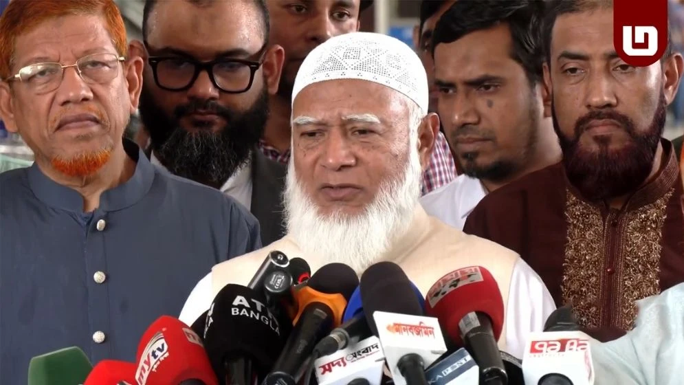 সরকারকে সহযোগিতা করব, তবে দেশের ক্ষতি হলে প্রতিরোধও গড়ব: জামায়াত আমির