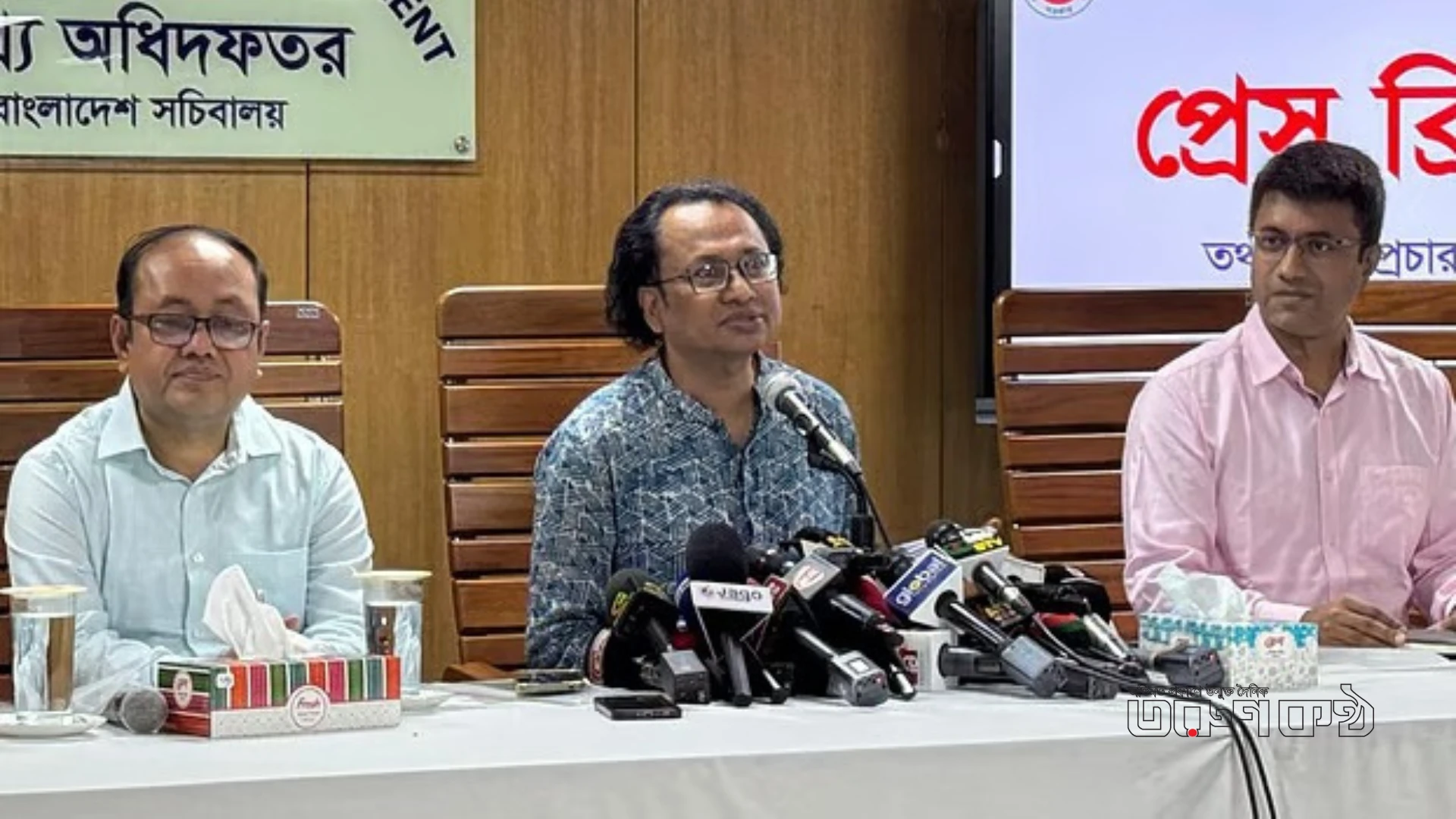 শর্ত পূরণে স্থানীয় নির্বাচনে অংশ নিতে পারবেন আওয়ামী লীগ-সম্পৃক্ত ব্যক্তিরা: উপদেষ্টা