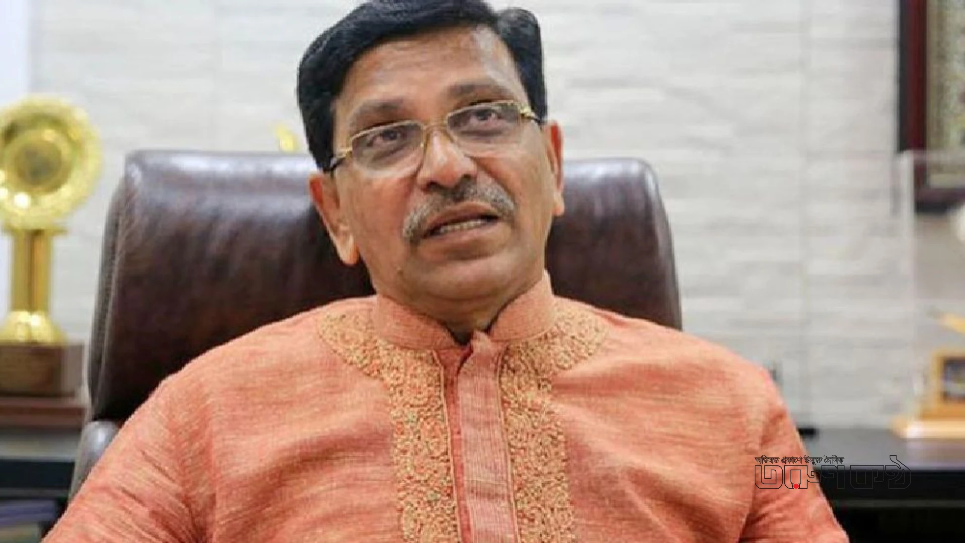 হানিফসহ চার আসামির রায় অপেক্ষমাণ ট্রাইব্যুনালে