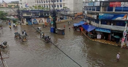 সামান্য বৃষ্টিতেই চট্টগ্রামের বিভিন্ন এলাকায় জলাবদ্ধতা।