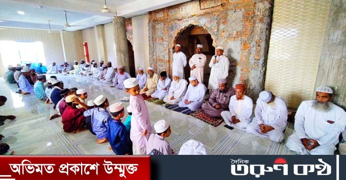 লাকসাম পৌরসভা ৫নং ওয়ার্ড পশ্চিমগাঁও কাজী পাড়া কাজী মসজিদে ৯ম বার্ষিকী খৎমে ইউনুস অনুষ্ঠিত।