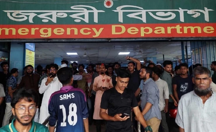 গুলিবিদ্ধ-আহত ৩৩ জনকে আনা হলো ঢামেকে