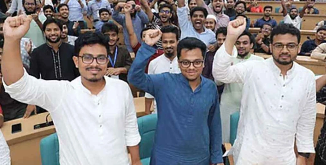 ডাকসু নির্বাচন : চুড়ান্ত ফলাফলে শীর্ষ ৩ পদে জয়ী শিবির সমর্থিত প্রার্থী