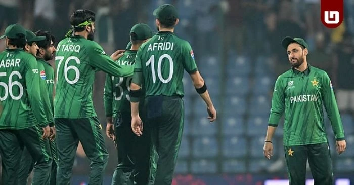 ইংল্যান্ডের বিপক্ষে নিউজিল্যান্ড জিতলে পাকিস্তানের সেমিফাইনাল স্বপ্ন শেষ