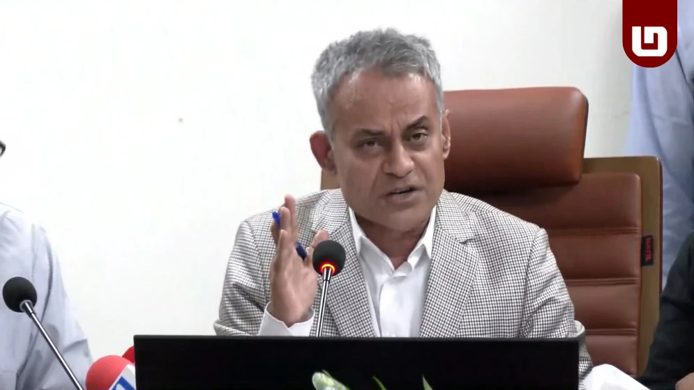 ঈদযাত্রায় চাঁদাবাজি ও অতিরিক্ত ভাড়া রুখতে কঠোর হুঁশিয়ারি