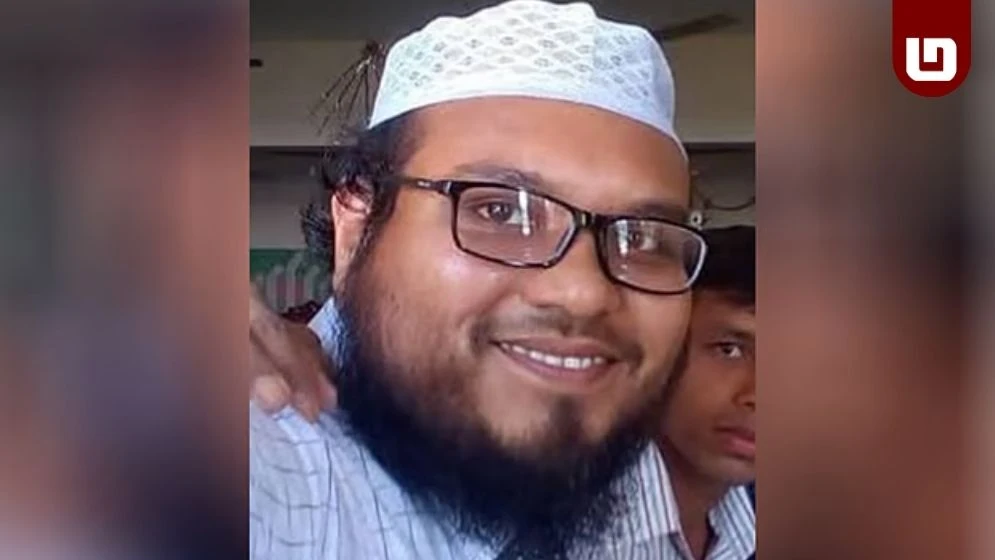 রংপুরে ফিলিং স্টেশনে মোটরসাইকেলে তেল নিতে গিয়ে স্কুলশিক্ষকের মৃত্যু