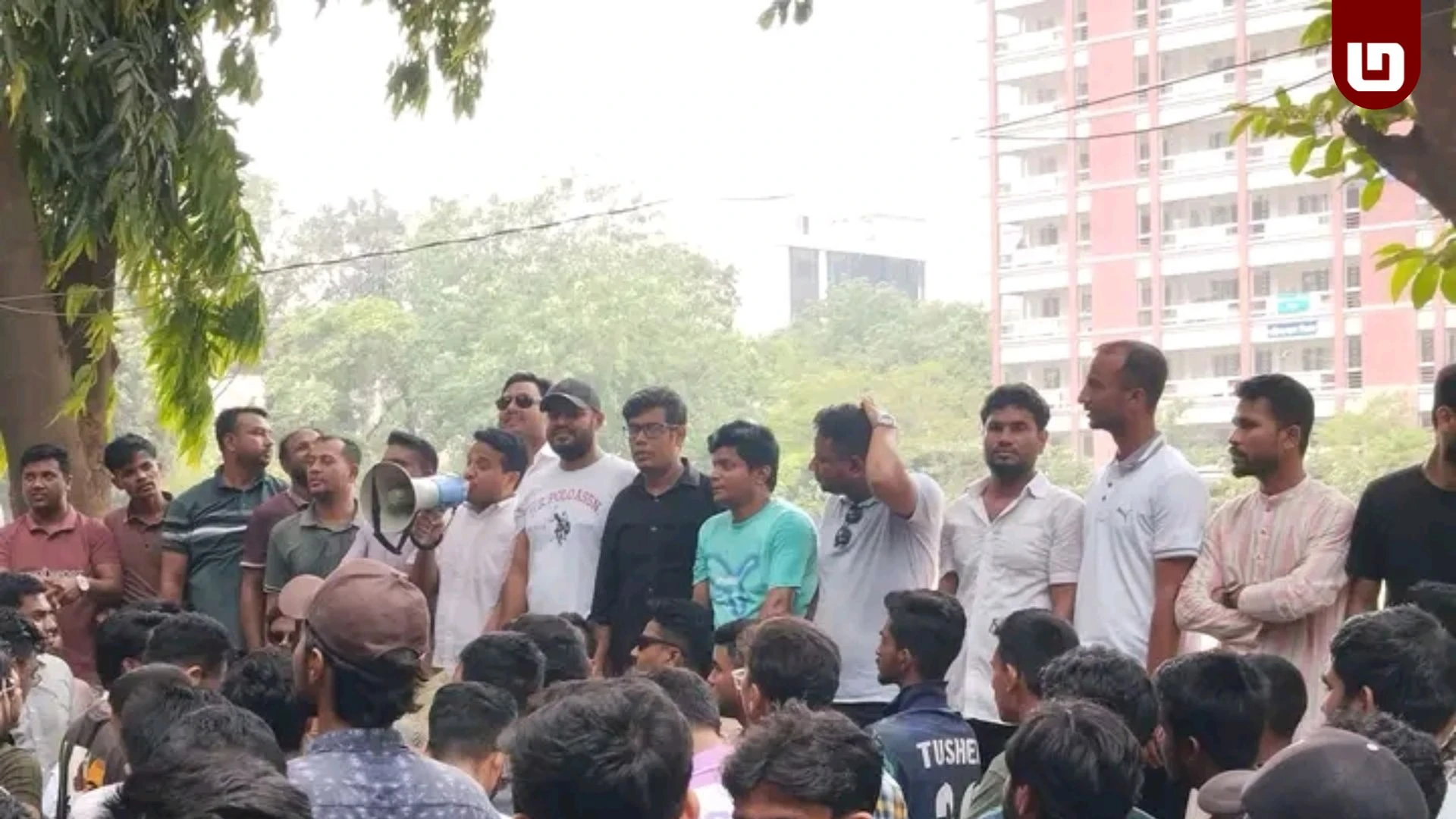 মায়ের দুধ খেয়ে থাকলে গুপ্ত ছেড়ে প্রকাশ্য রাজনীতি করো: ইমাম হোসেন