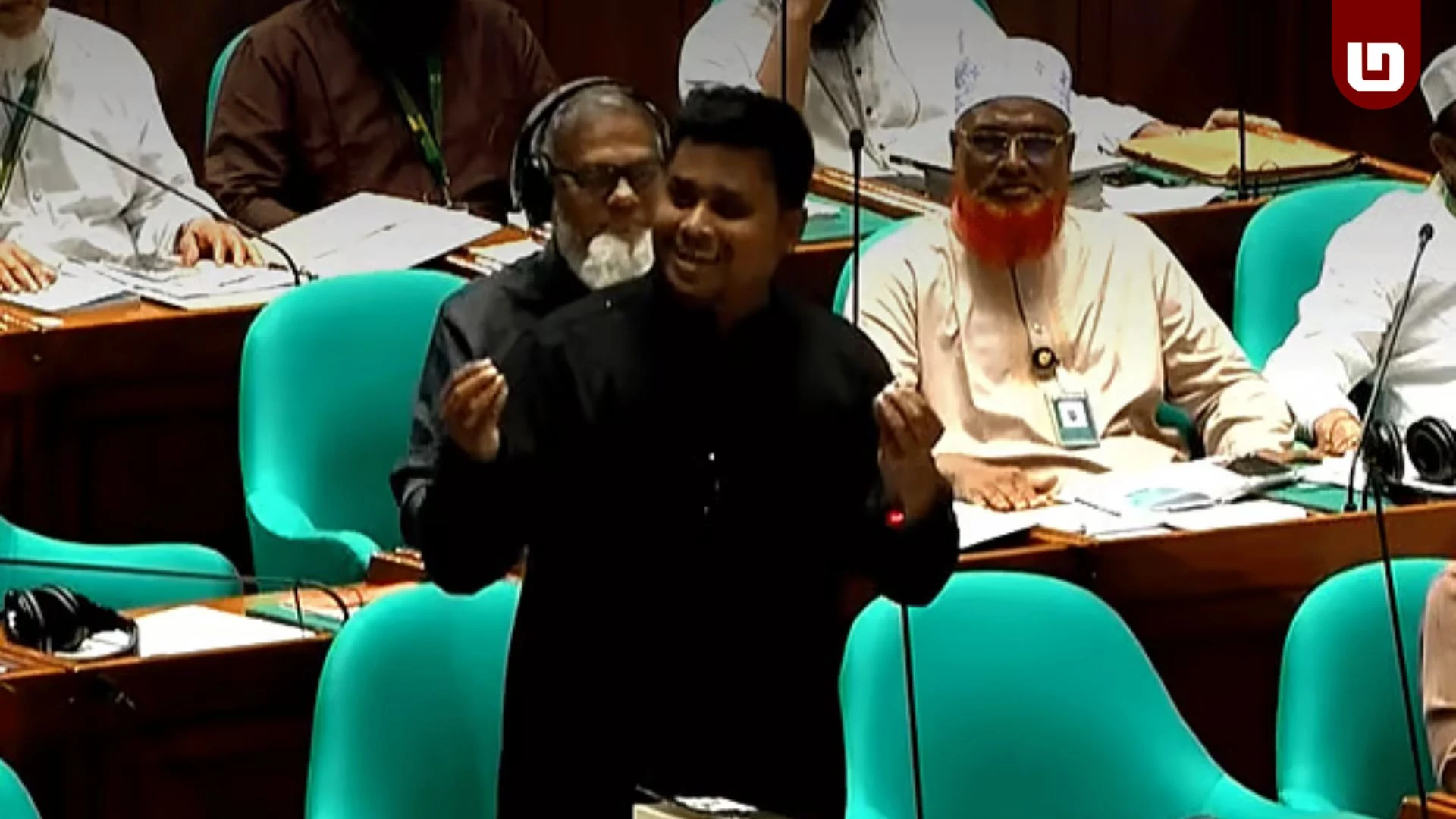 এমপিদের জন্য সরকারি গাড়ির দাবি: সংসদীয় সুবিধা ও নৈতিকতা নিয়ে বিতর্ক