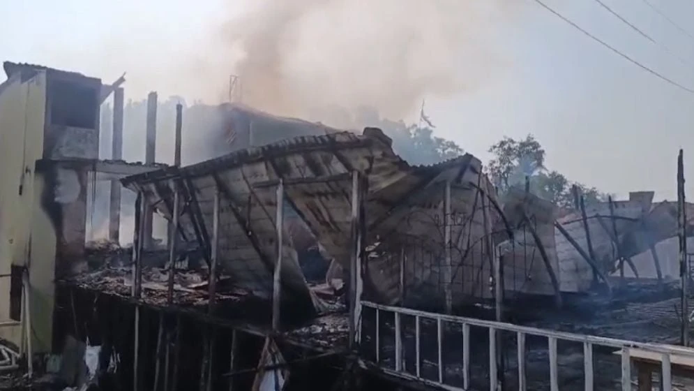 সমুদ্রসৈকতে ঘুরতে গিয়ে ফেরা হলো না ১০ জনের