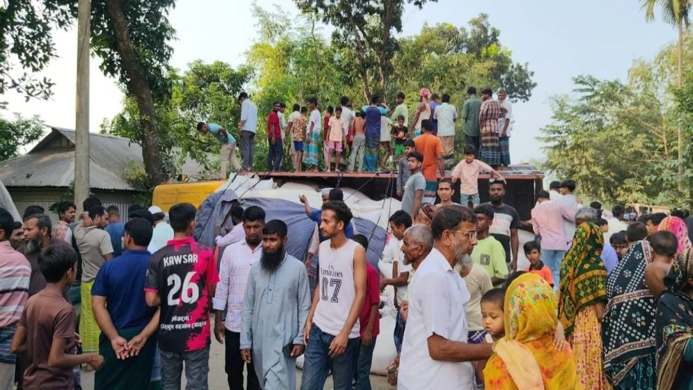 কুড়িগ্রামে ট্রাক্টরের ধাক্কায় অটোরিকশার ৫ যাত্রী নিহত