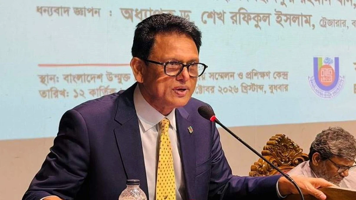 স্কুল-মাদ্রাসার বোর্ড পরীক্ষা একই প্রশ্নপত্রে নেওয়ার পরিকল্পনা শিক্ষামন্ত্রীর