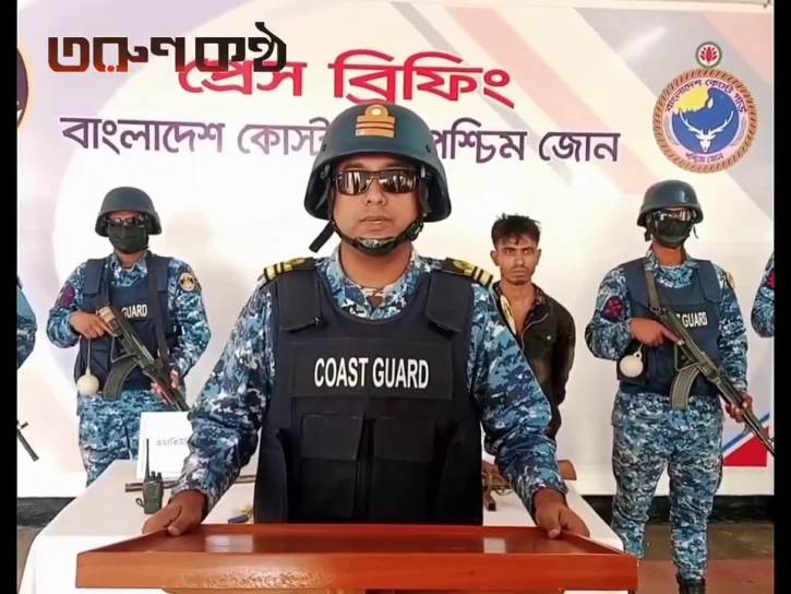 সুন্দরবনে কুখ্যাত ডাকাত দল বড় জাহাঙ্গীর বাহিনীর সক্রিয় সদস্য আটক।